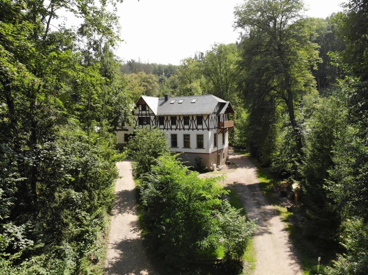 Zur Margarethenmuehle - Landgasthof Und Waldhotel Rosswein Exterior foto